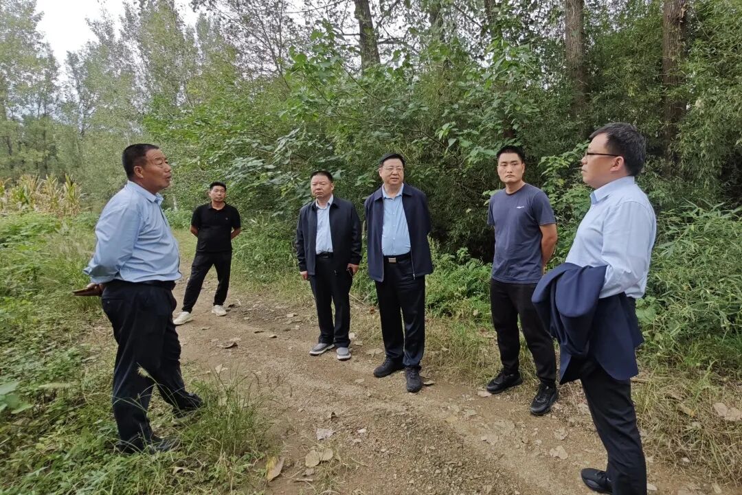 集团党委书记、董事长余永海带队走访调研驻村帮扶工作